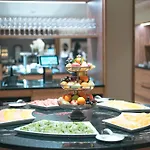 Alpenhotel Montafon & 4*