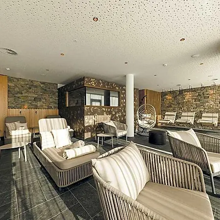 Alpenhotel Montafon & 4* 쉬룬즈