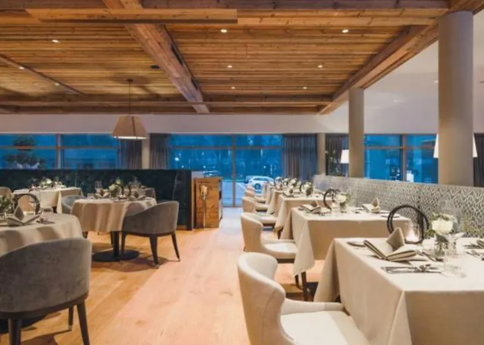 Alpenhotel Montafon & 4*