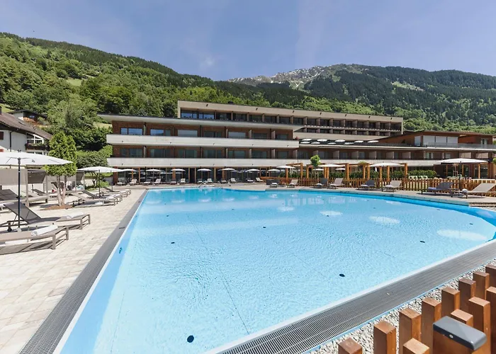 Alpenhotel Montafon & 4*