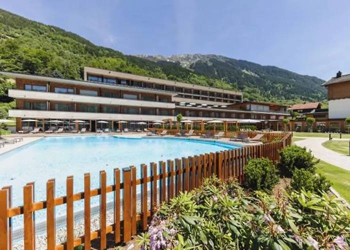 Alpenhotel Montafon & 4*