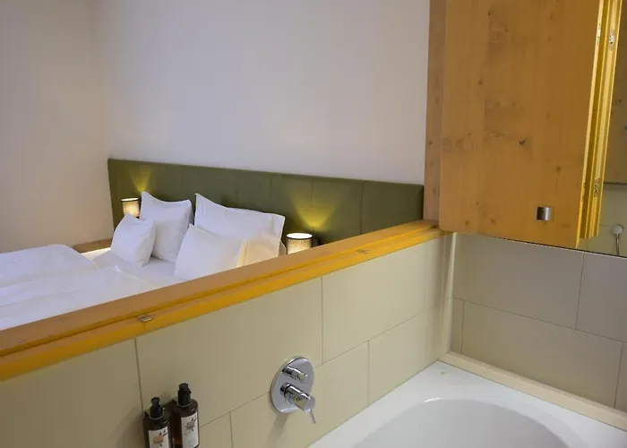 Alpenhotel Montafon & 4*